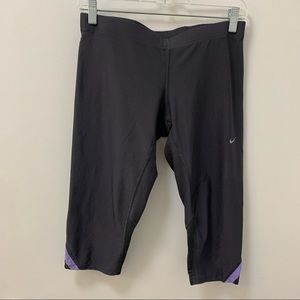 Nike cropped athletic pant/legging